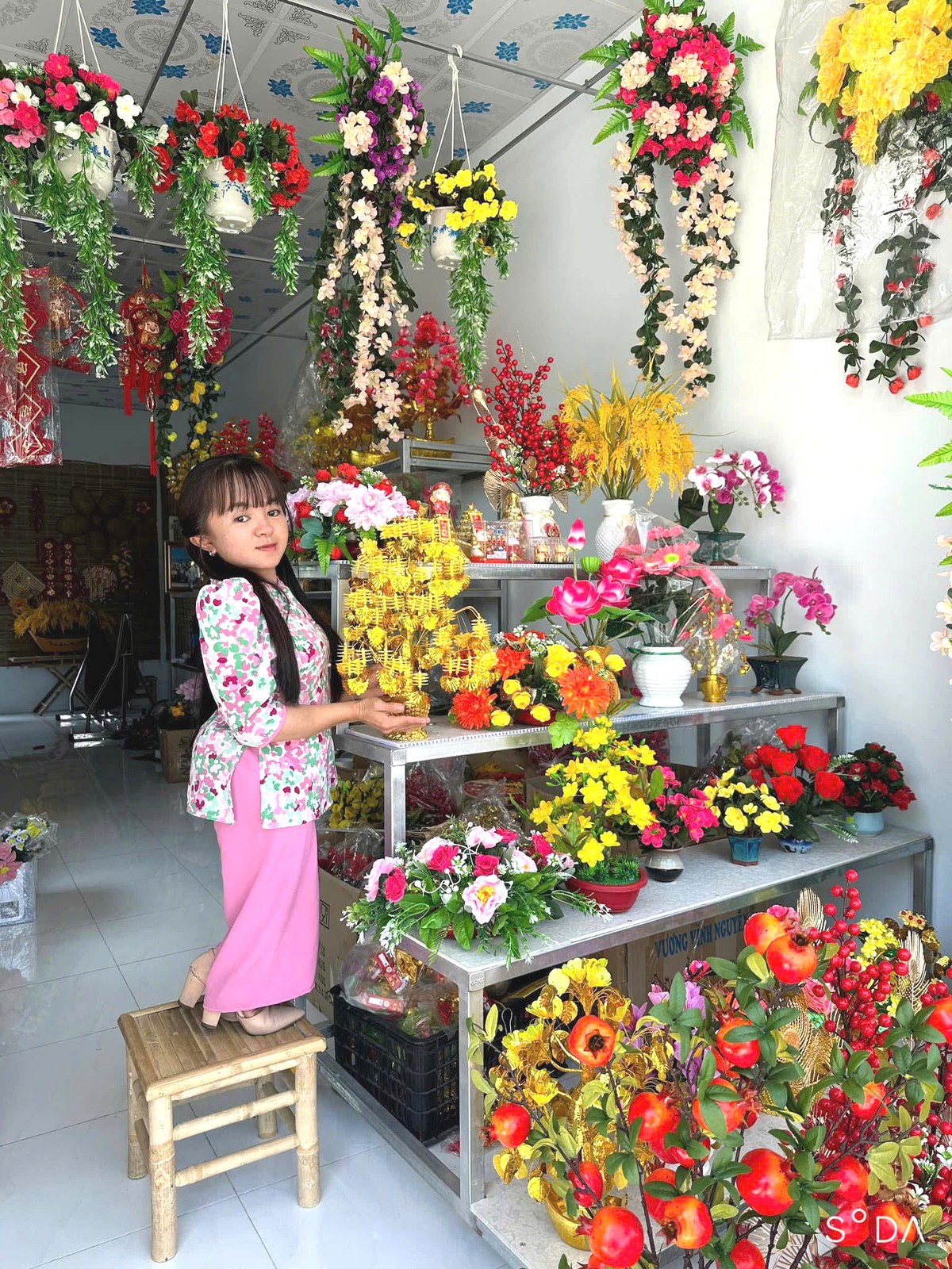 Út Nhi và "giấc mơ hoa" - Ảnh 1.
