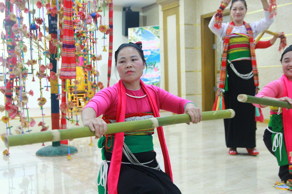 Nối dài mạch nguồn văn hóa Mường ngay trong cộng đồng- Ảnh 2.