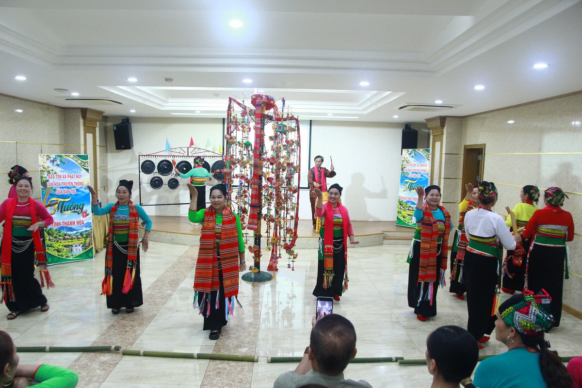 Gieo lửa văn hóa Mường từ những người giữ hồn dân tộc - Ảnh 9.