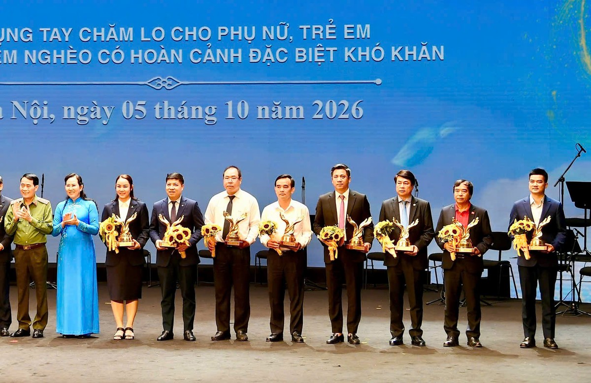 Bộ Công an và Hội Liên hiệp Phụ nữ Việt Nam “Kết nối yêu thương”, tiếp thêm hy vọng cho phụ nữ và trẻ em mắc bệnh hiểm nghèo - Ảnh 2.