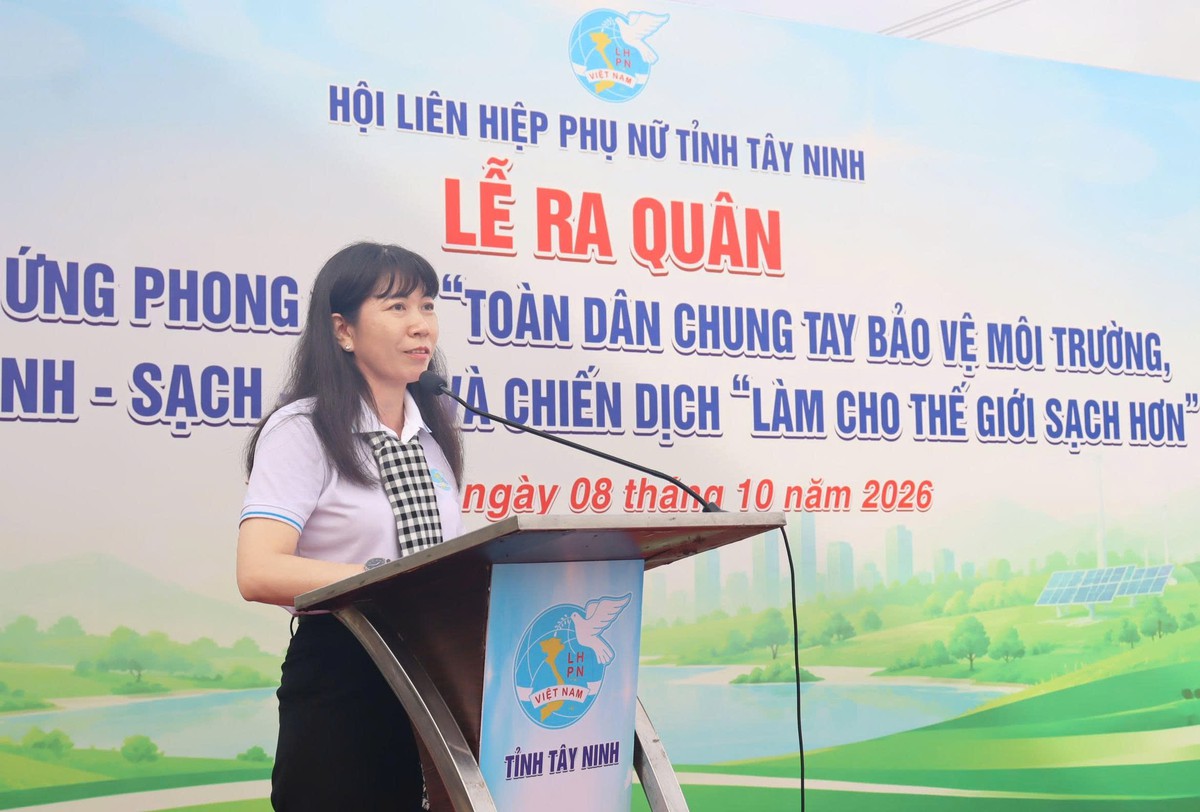 Phụ nữ Tây Ninh ra quân hưởng ứng chiến dịch bảo vệ môi trường- Ảnh 1.