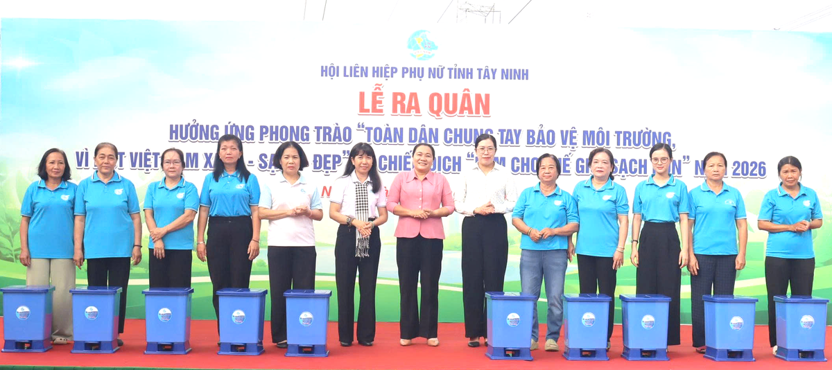 Phụ nữ Tây Ninh ra quân hưởng ứng chiến dịch bảo vệ môi trường- Ảnh 4.