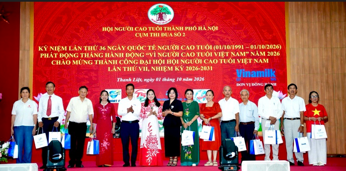 Lan tỏa yêu thương: Vinamilk đồng hành cùng người cao tuổi cả nước - Ảnh 1.