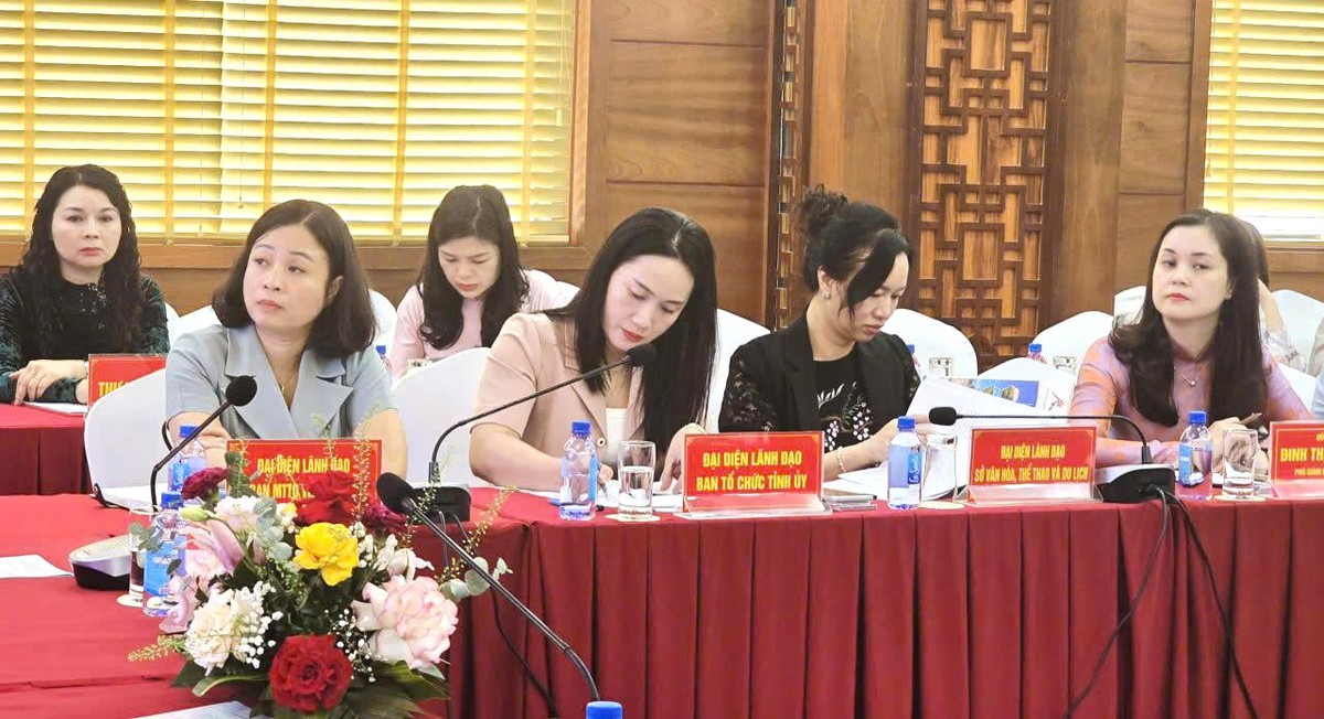 Lạng Sơn: Tìm giải pháp nâng cao vai trò của phụ nữ tham gia lãnh đạo, quản lý - Ảnh 3.