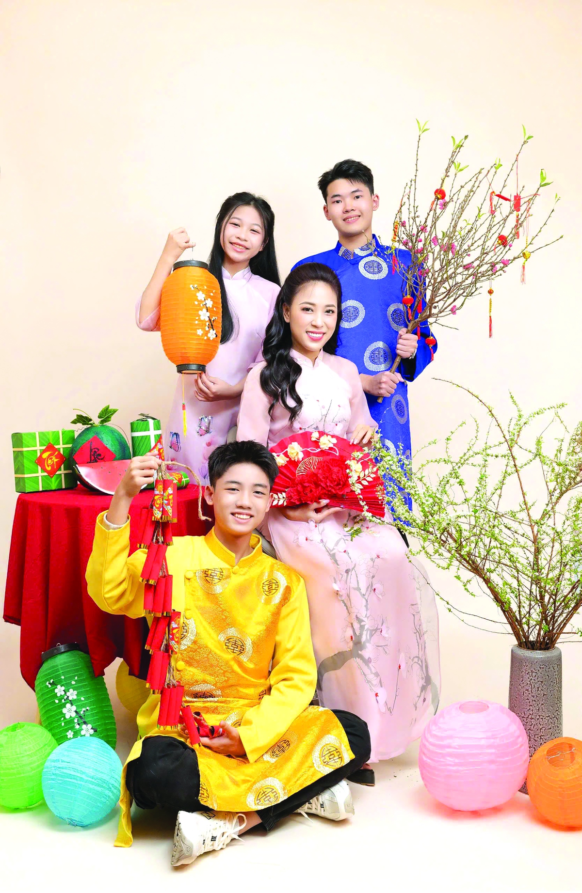 MC Giang Nam: Sống hiện đại không đồng nghĩa rời bỏ cội nguồn- Ảnh 4.