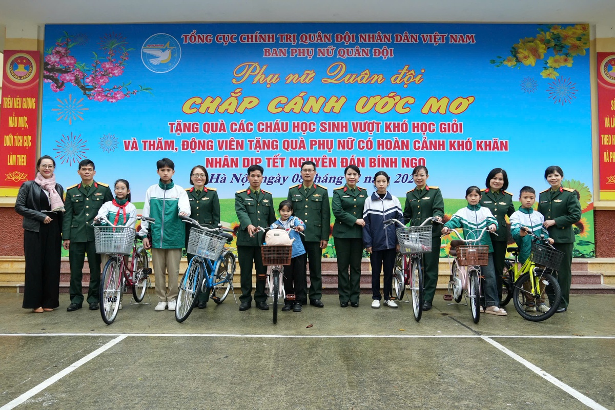 Ban Phụ nữ Quân đội lan tỏa yêu thương qua chương trình “Chắp cánh ước mơ”