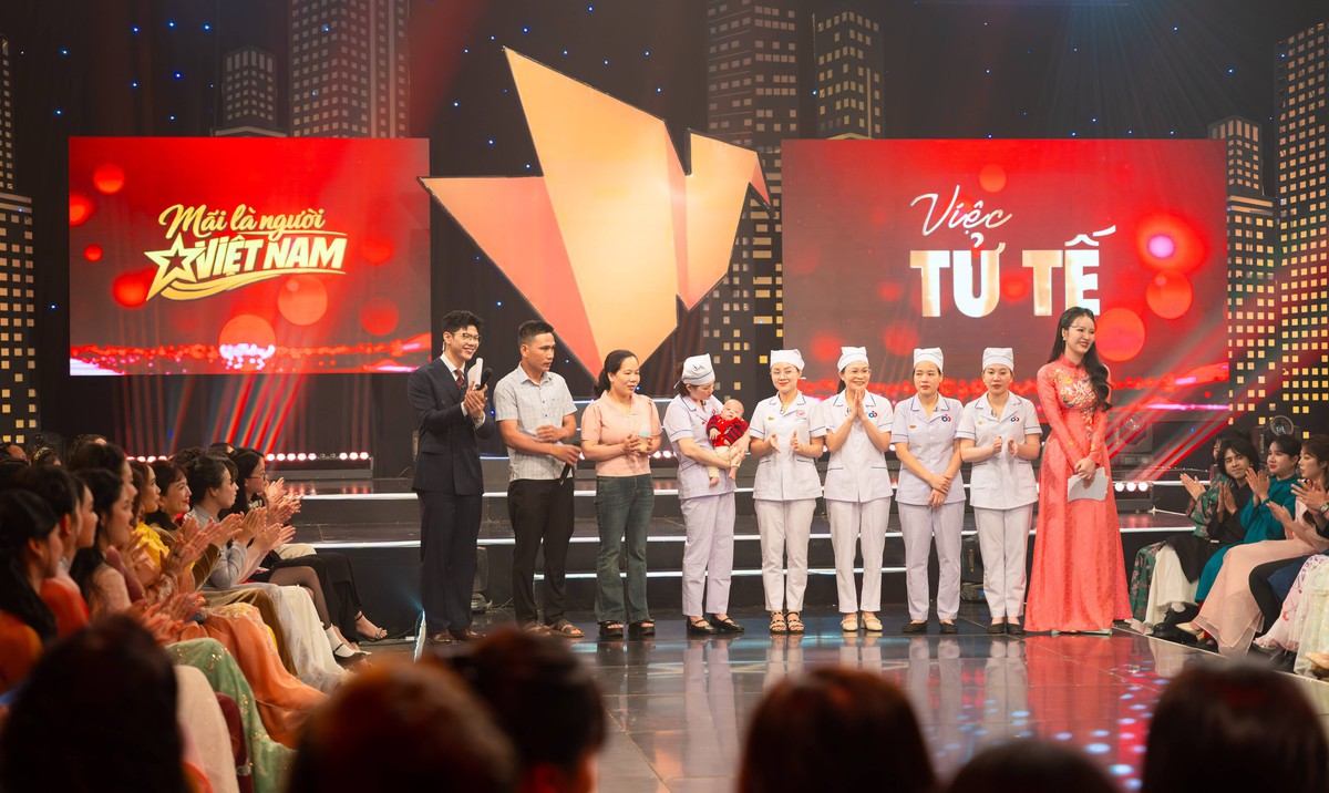 5 nữ điều dưỡng Nghệ An tại Gala Việt tử tế Tết Nguyên đán Bính Ngọ 2026