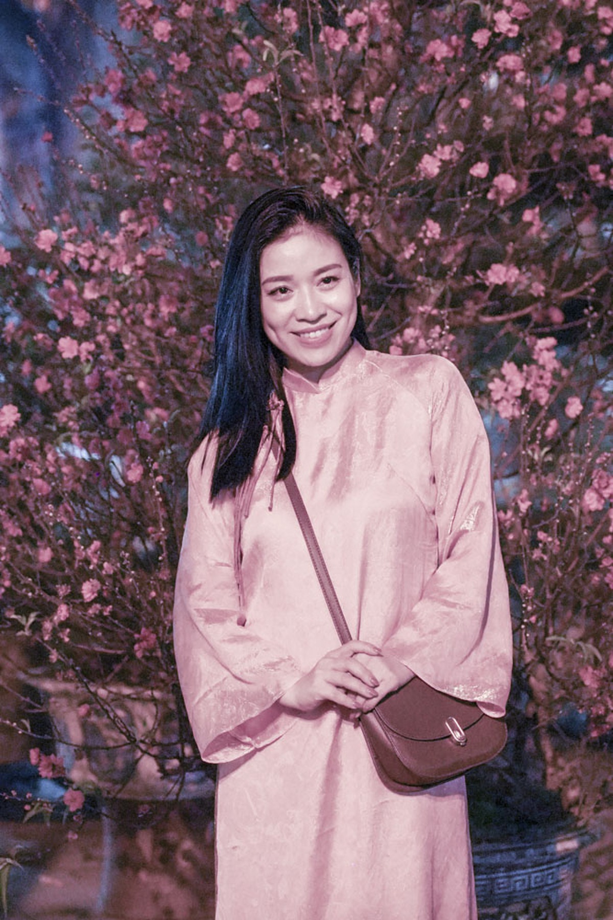 Người Hà Nội đi lễ xuyên đêm ngay sau Giao thừa- Ảnh 5. Người Hà Nội đi lễ xuyên đêm ngay sau Giao thừa- Ảnh 5.