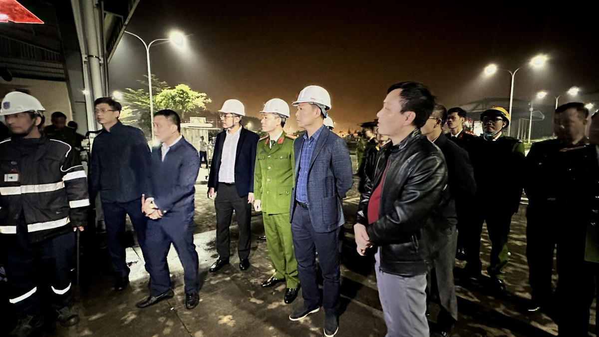 Thanh Hóa: Nghi án em rể ném bom tự chế khiến 10 người bị thương- Ảnh 1. Thanh Hóa: Nghi án em rể ném bom tự chế khiến 10 người bị thương- Ảnh 1.