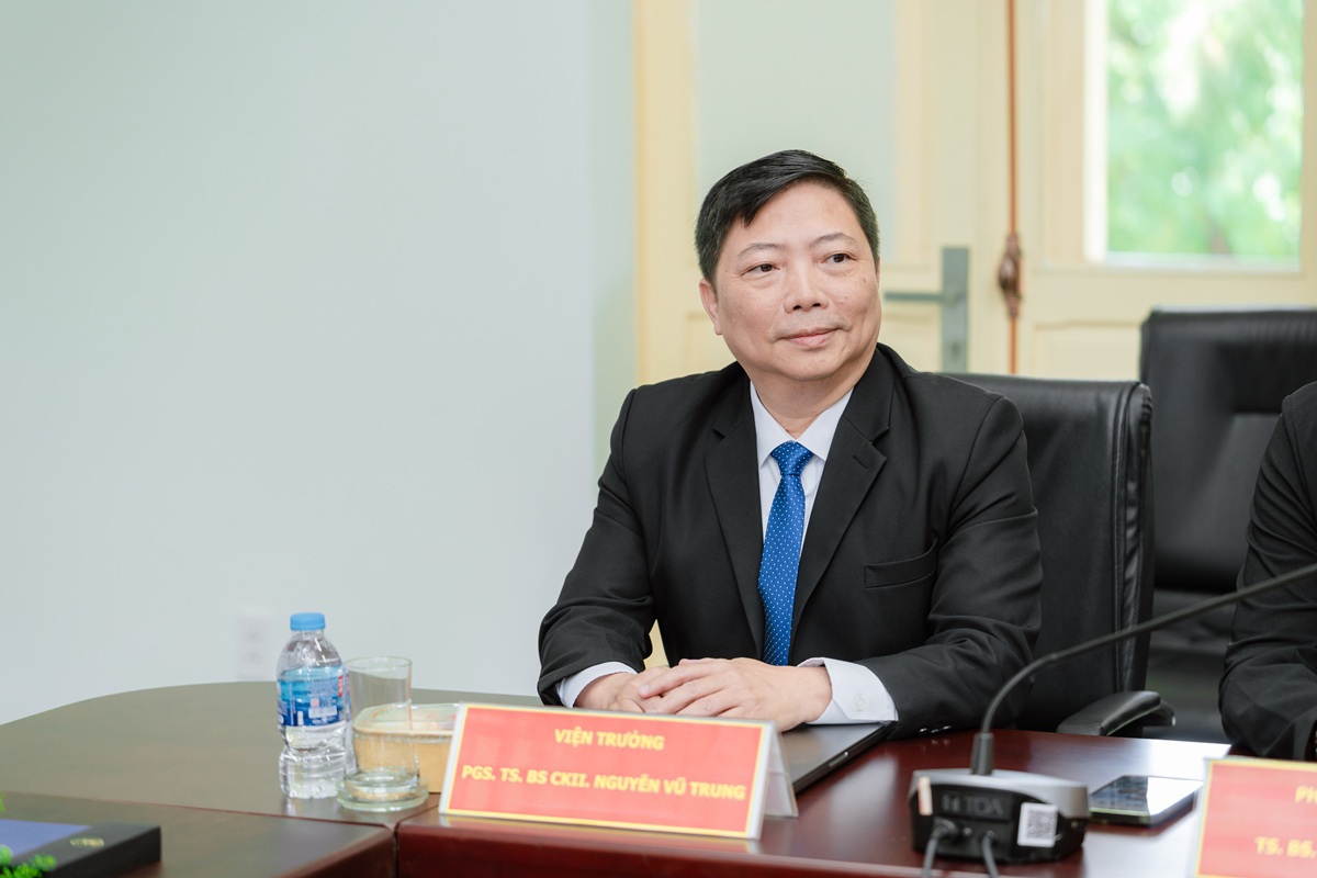 Kết nối nguồn lực y tế dự phòng vì Việt Nam khỏe mạnh: Long Châu và Viện Pasteur TPHCM hợp tác chiến lược toàn diện
- Ảnh 1.