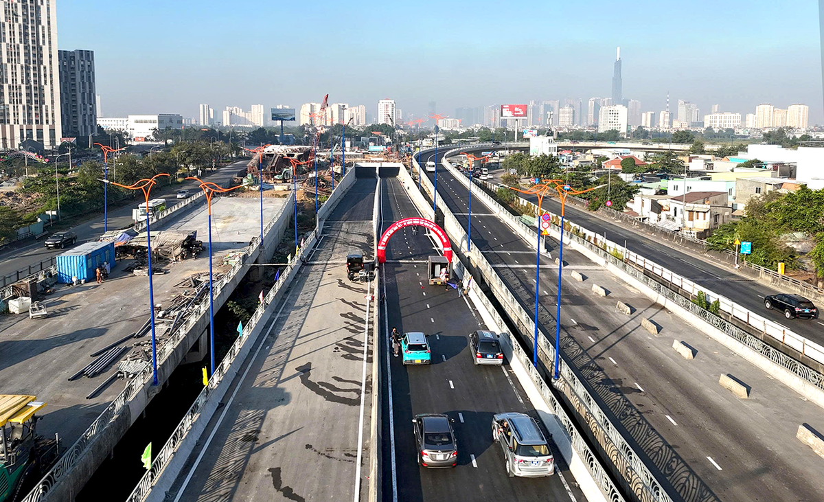 TPHCM: Thông xe hầm chui nút giao An Phú- Ảnh 3. TPHCM: Thông xe hầm chui nút giao An Phú- Ảnh 3.