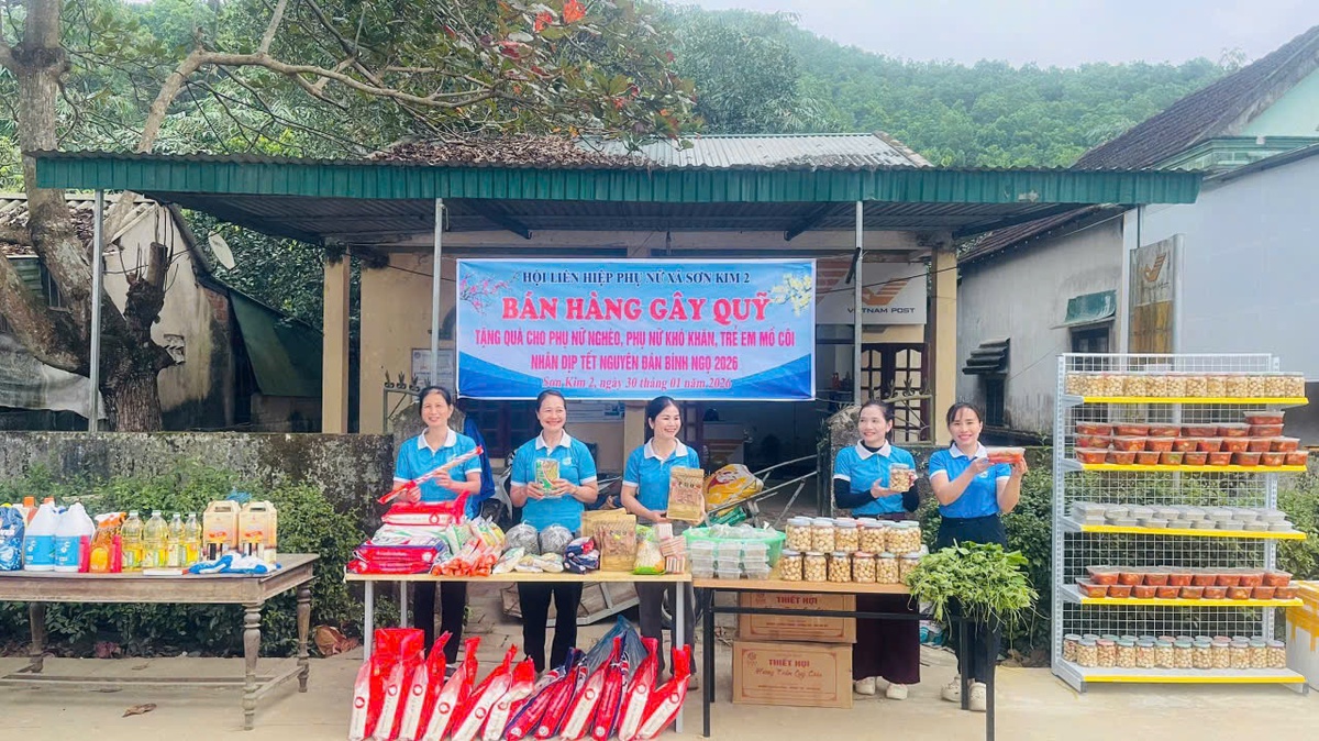 Hội LHPN Hà Tĩnh: Nhiều cách làm hay mang Tết ấm đến trẻ mồ côi và phụ nữ nghèo- Ảnh 3.