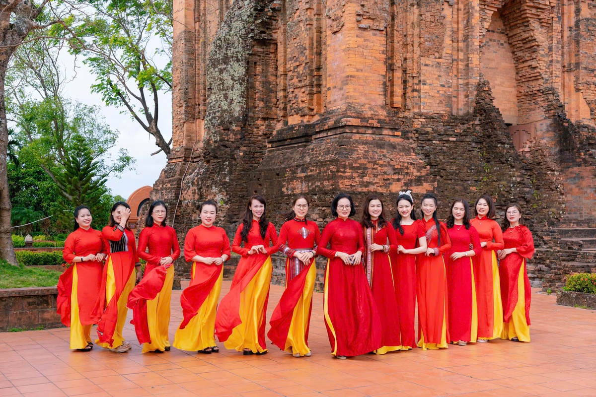 Hội LHPN tỉnh Đắk Lắk phát động Tuần lễ Áo dài 2026- Ảnh 1.