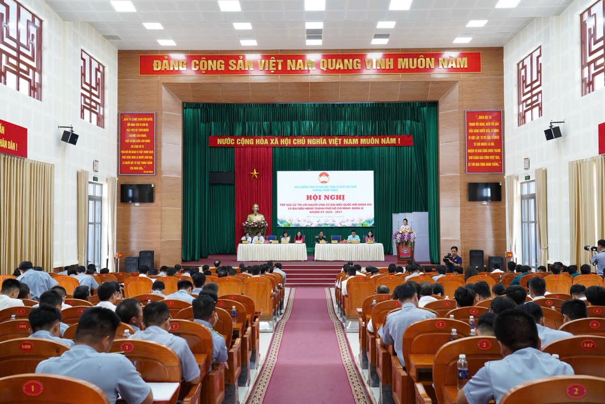 Ứng cử viên đại biểu Quốc hội và đại biểu HĐND TPHCM tiếp xúc cử tri ở các điểm bầu cử sớm- Ảnh 1. Ứng cử viên đại biểu Quốc hội và đại biểu HĐND TPHCM tiếp xúc cử tri ở các điểm bầu cử sớm- Ảnh 1.