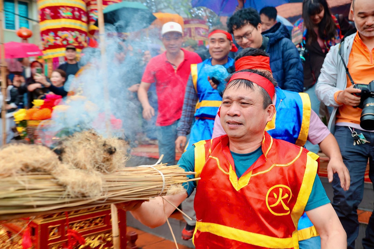 Thi thổi cơm làng Thị Cấm: Nét hội độc đáo ngày xuân ở Hà Nội- Ảnh 4. Thi thổi cơm làng Thị Cấm: Nét hội độc đáo ngày xuân ở Hà Nội- Ảnh 4.