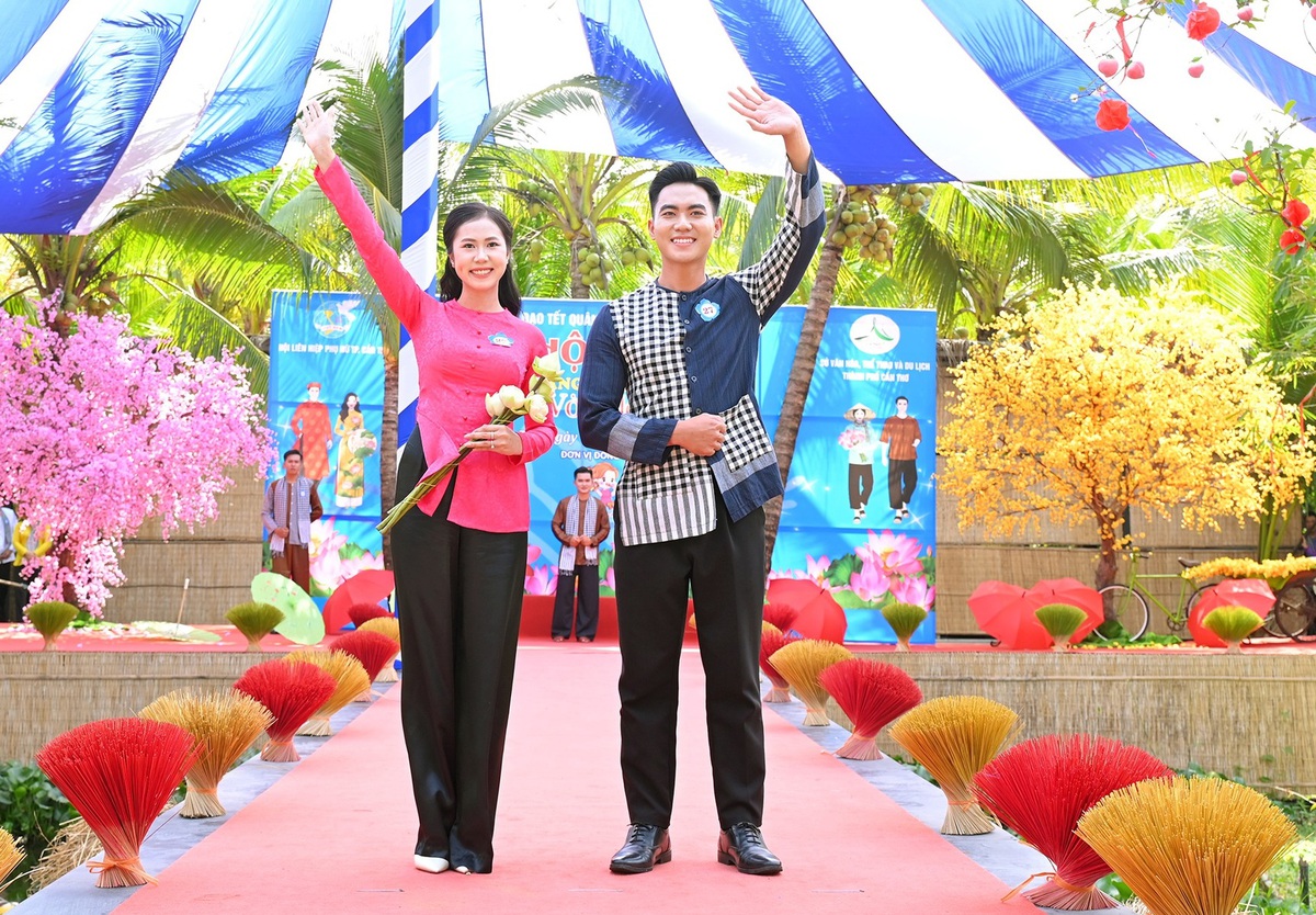 Hội LHPN TP Cần Thơ phát động "Tuần lễ Áo dài, Áo bà ba"- Ảnh 1.