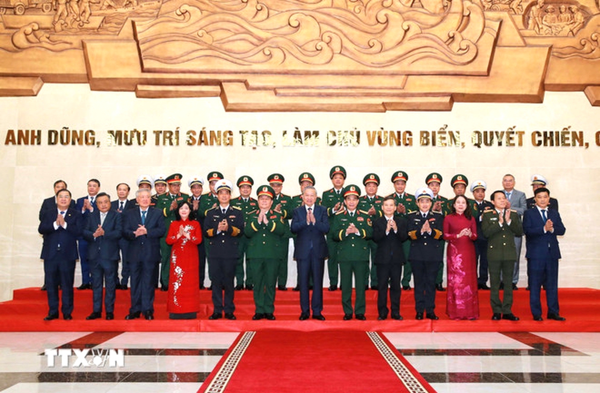 Tổng Bí thư Tô Lâm: Xây dựng "thế trận lòng dân" trên biển ngày càng vững chắc- Ảnh 1.