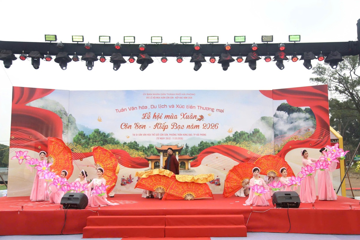 Hải Phòng mở không gian kết nối văn hóa - kinh tế tại Lễ hội Xuân Côn Sơn - Kiếp Bạc- Ảnh 1.