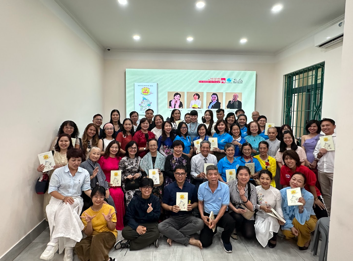 Ra mắt sách "Nơi yêu thương là nhà", gợi mở hành trình xây dựng hạnh phúc gia đình- Ảnh 4. Ra mắt sách "Nơi yêu thương là nhà", gợi mở hành trình xây dựng hạnh phúc gia đình- Ảnh 4.