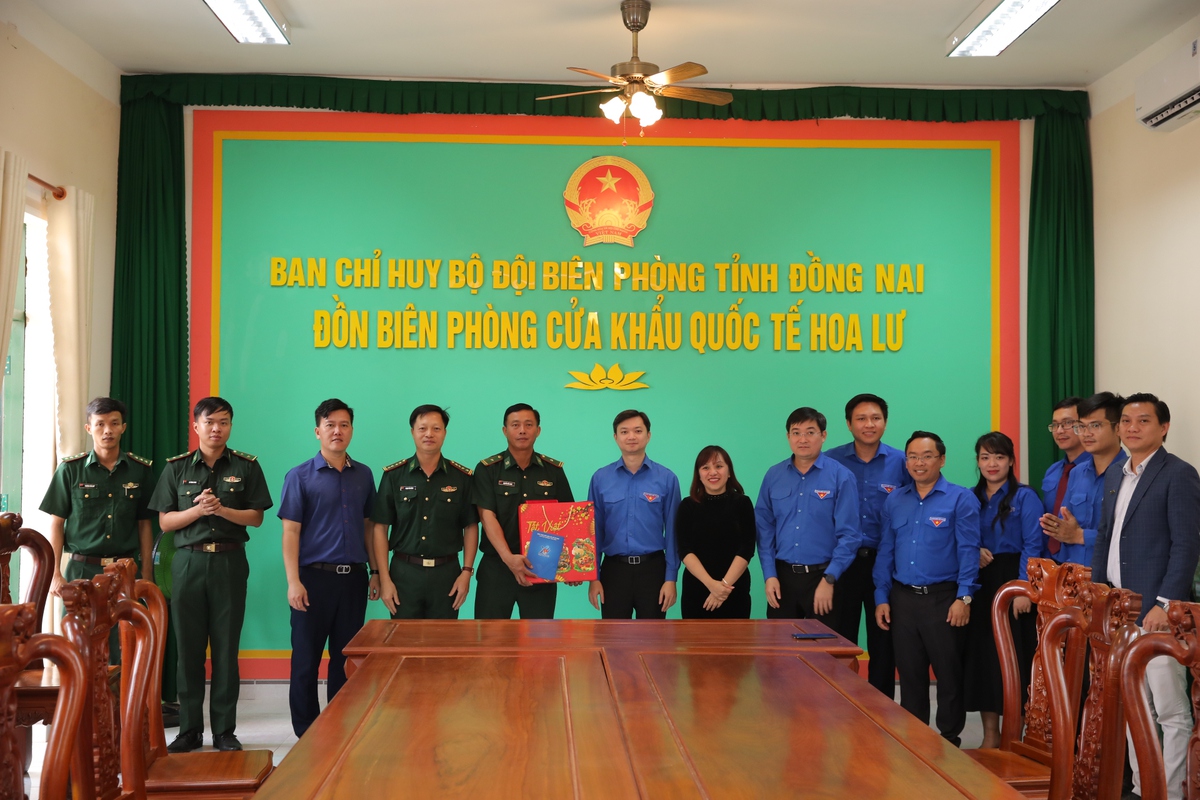 
Amway Việt Nam phối hợp với Trung ương Đoàn thực hiện công trình "Lũy tre biên giới" tại Đồng Nai- Ảnh 3.