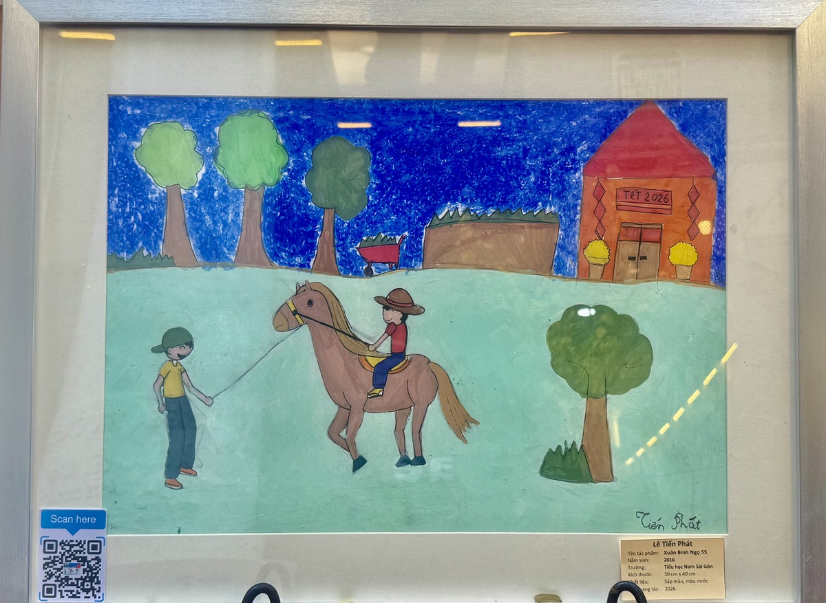 Tranh của bé Lê Tiến Phát, sinh năm 2016. Ảnh: Hồ Lam