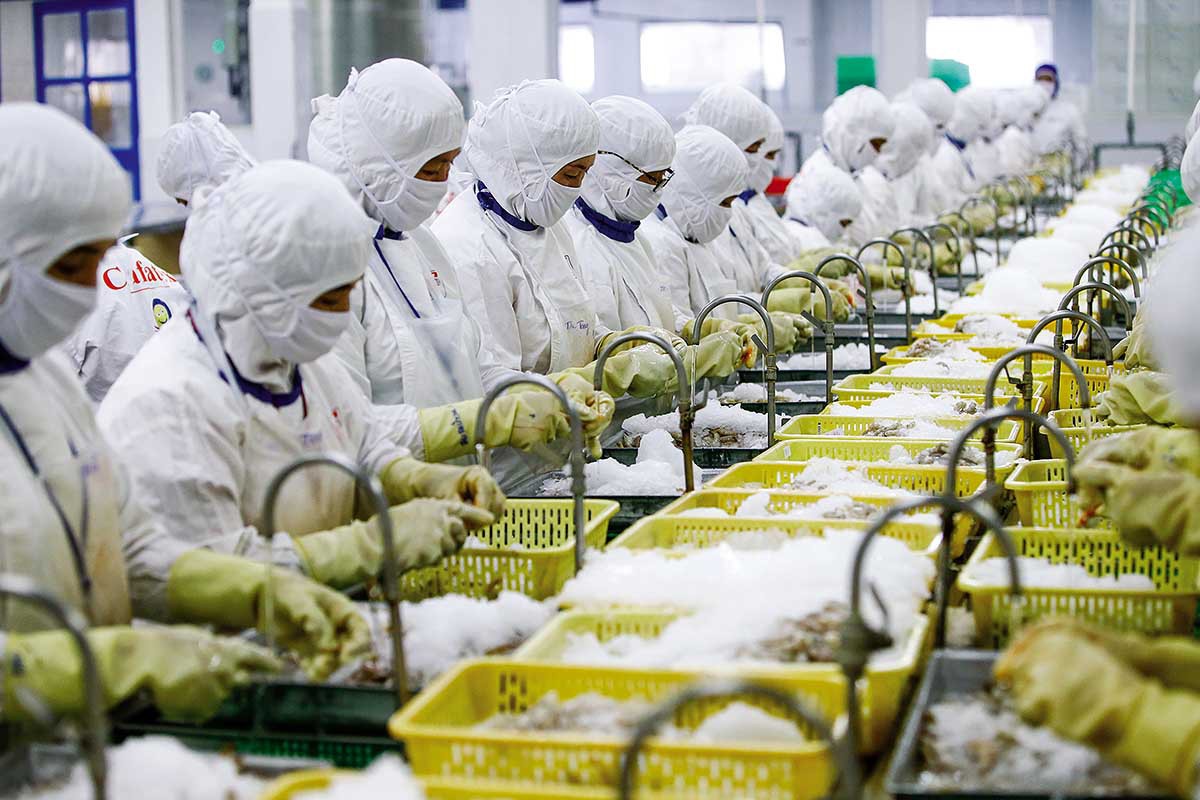 Bàn giải pháp tăng trưởng cho TPHCM với vai trò "đầu tàu" kinh tế cả nước- Ảnh 1.