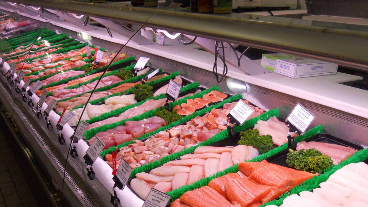 Thủ tướng: Khẩn trương tháo gỡ ngay vướng mắc trong kiểm tra thực phẩm, hàng hóa xuất, nhập khẩu- Ảnh 1.