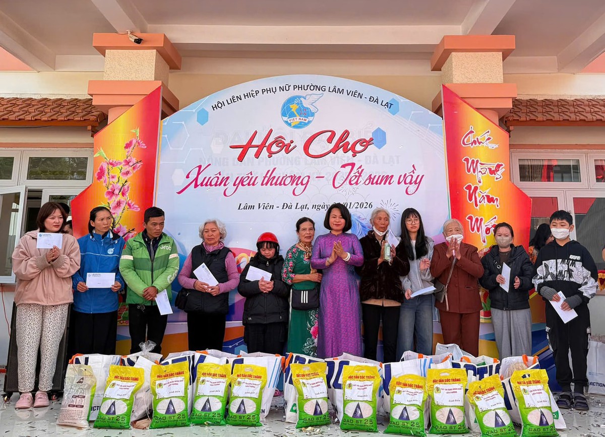 Lâm Đồng: Mặt trận Tổ quốc mang Tết ấm đến với người nghèo- Ảnh 1.
