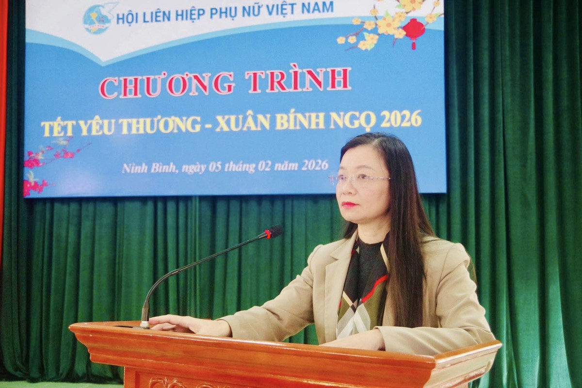 Phó Chủ tịch Hội LHPN Việt Nam chúc Tết, tri ân người có công tại Ninh Bình- Ảnh 6.