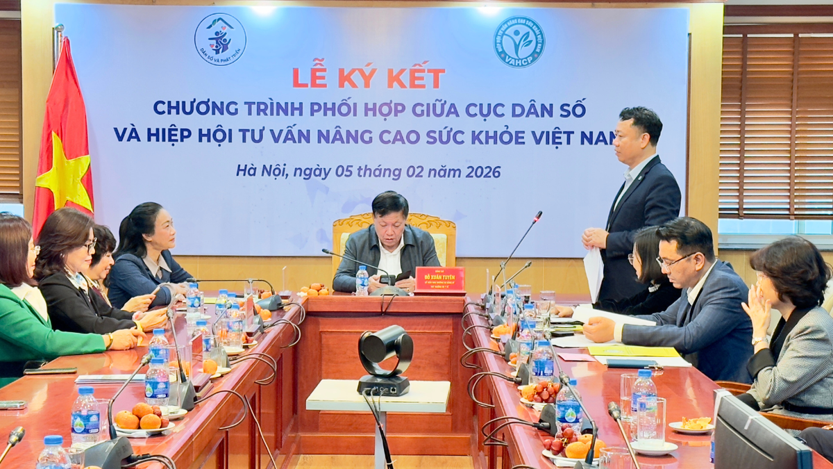 Đẩy mạnh chuyển đổi số và AI trong tư vấn, chăm sóc sức khỏe cộng đồng- Ảnh 2.