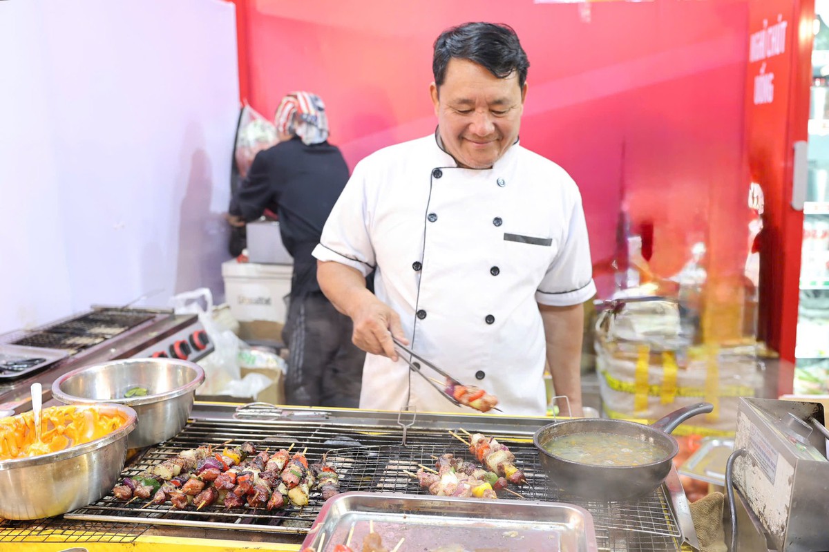 Bốc thăm may mắn, trải nghiệm thế giới ẩm thực tại Hội chợ Mùa Xuân 2026- Ảnh 9.