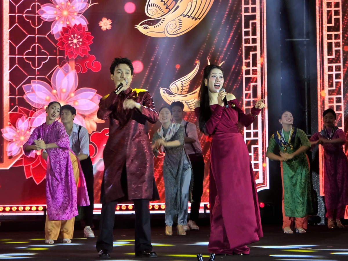 Trải nghiệm không gian Tết Việt hơn 7.000 m2 tại Hoàng thành Thăng Long- Ảnh 2.