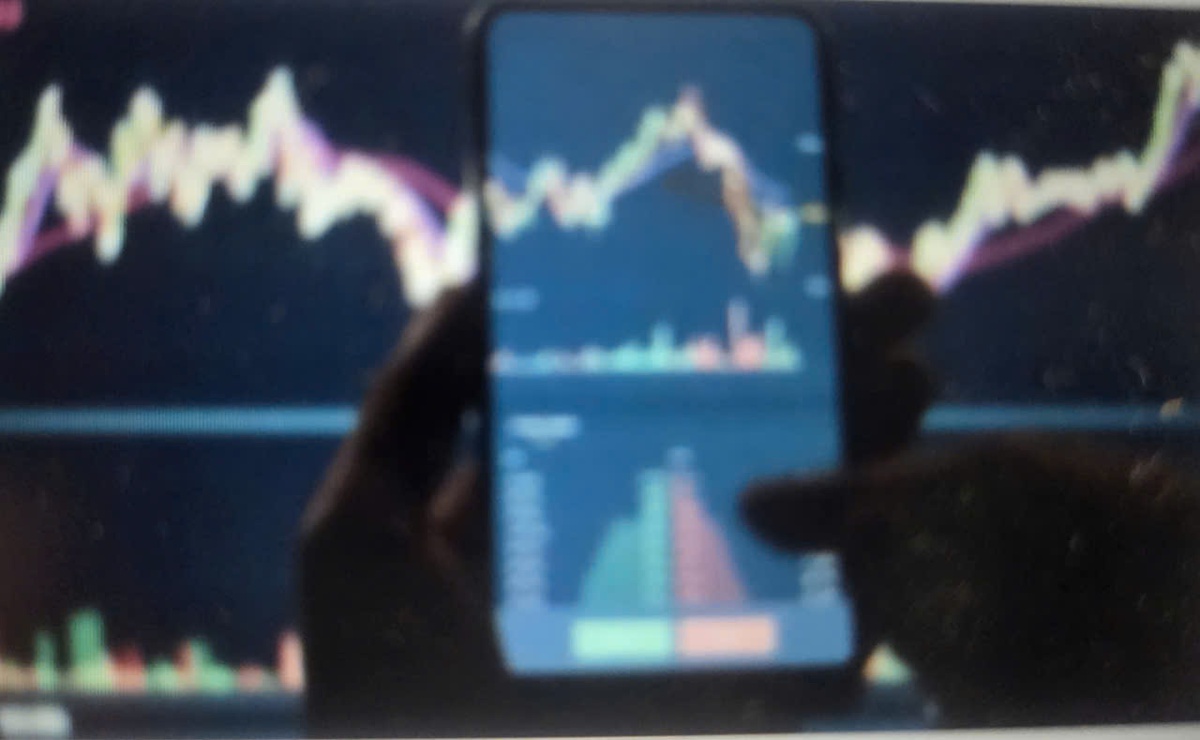 VN-Index giảm điểm tuần thứ 3 liên tiếp, chứng khoán bước vào vùng rủi ro kỹ thuật- Ảnh 3.