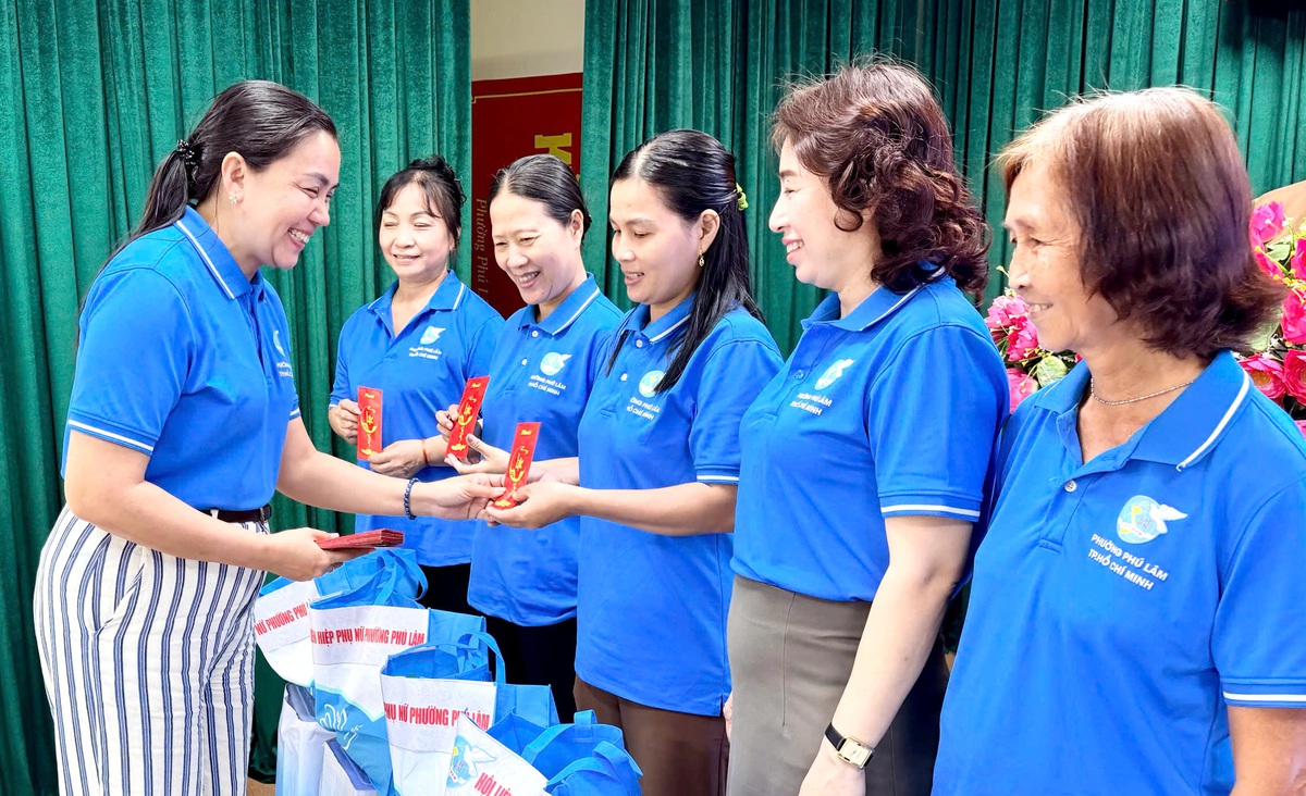 TPHCM: Đa dạng hoạt động chăm lo Tết cho người khó khăn- Ảnh 5.