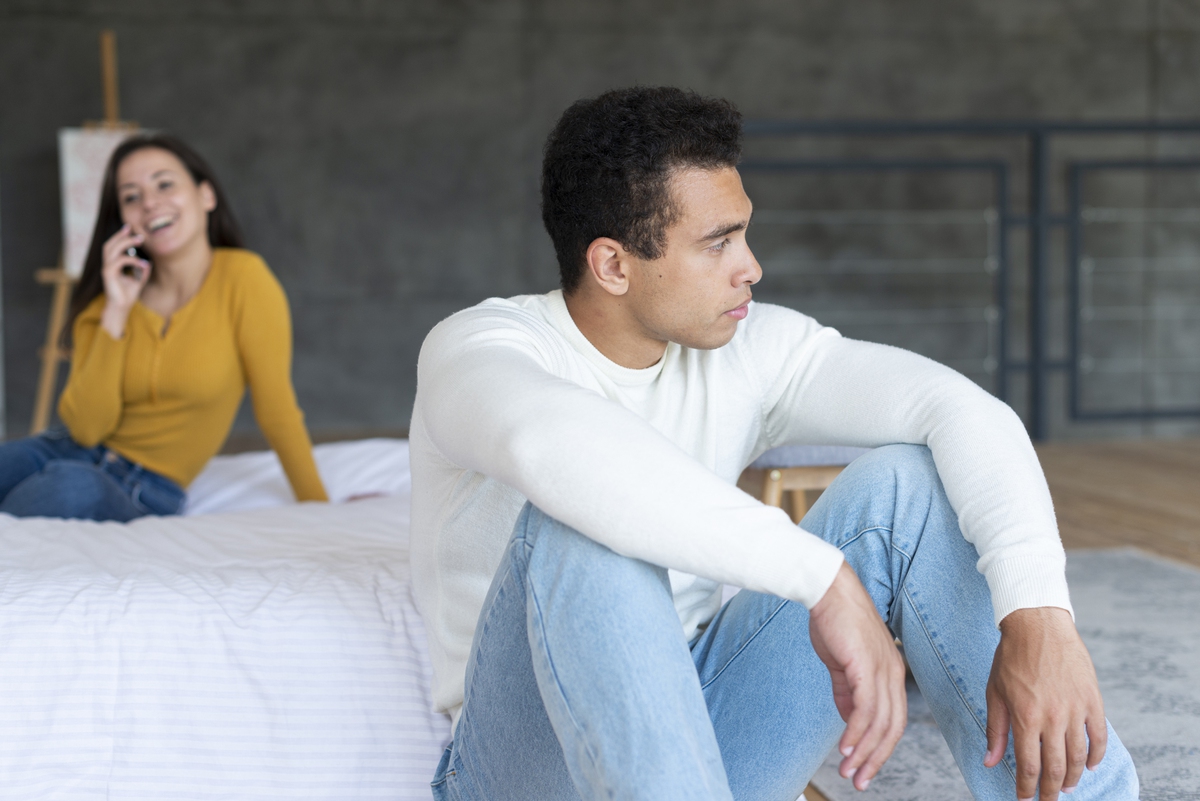 Bi kịch của những người phụ nữ "có chồng cũng như không"- Ảnh 1.