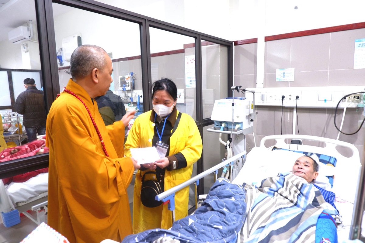 Tết ấm áp, sẻ chia với công nhân, người lao động, bệnh nhân khó khăn Lạng Sơn- Ảnh 5.