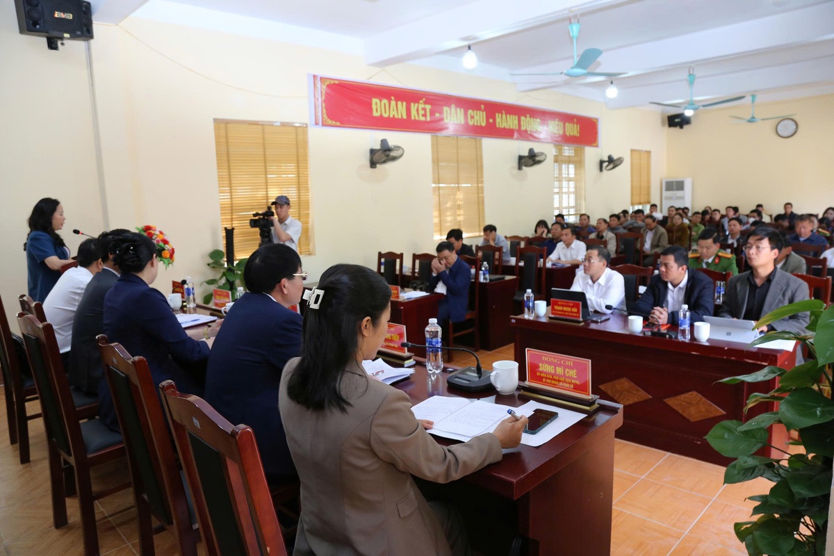 Phó Chủ tịch - Tổng Thư ký UBTƯ MTTQ Việt Nam Hà Thị Nga tiếp xúc cử tri tại Lai Châu- Ảnh 2.