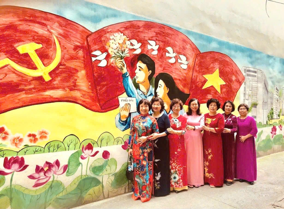 Phụ nữ cả nước sôi nổi bước vào "Tuần lễ Áo dài" 2026- Ảnh 2.