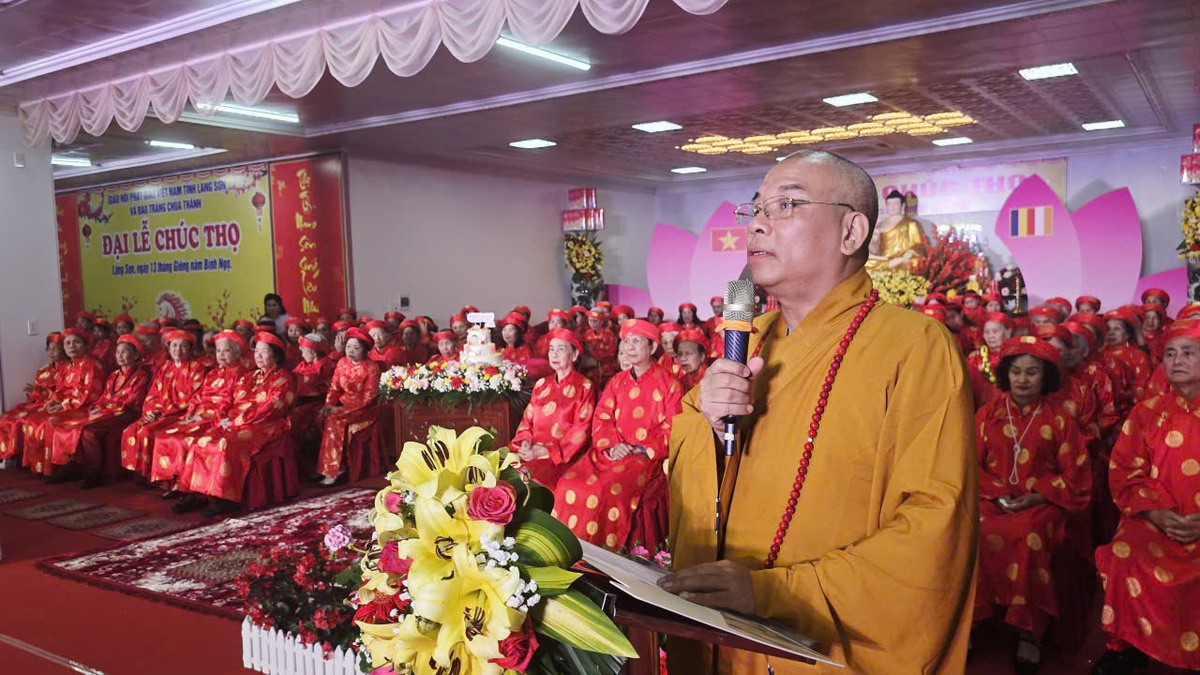 Tổ chức Đại lễ chúc thọ cho 359 người cao tuổi tại chùa Thành- Ảnh 1.