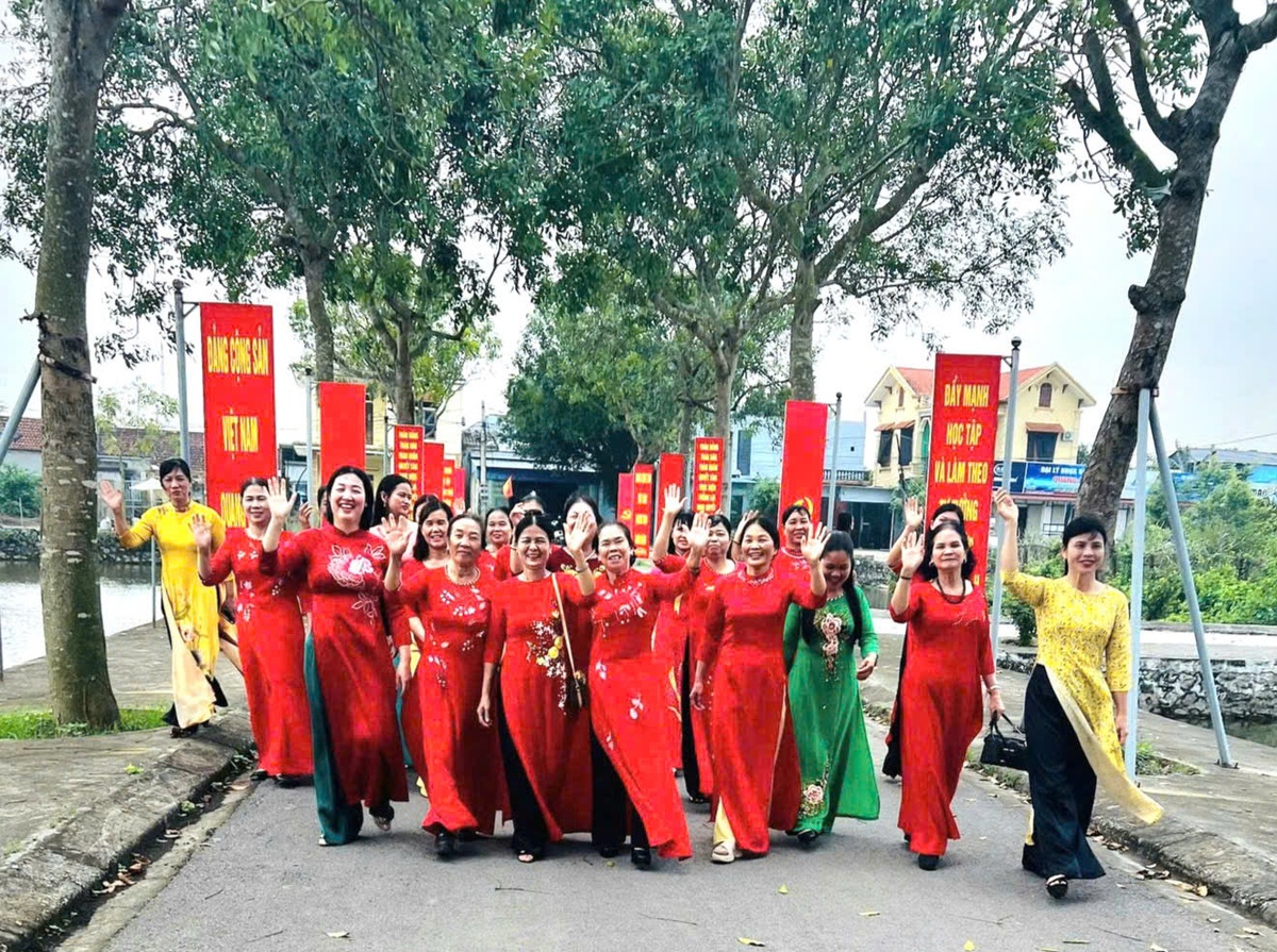 Phụ nữ cả nước sôi nổi bước vào "Tuần lễ Áo dài" 2026- Ảnh 7.