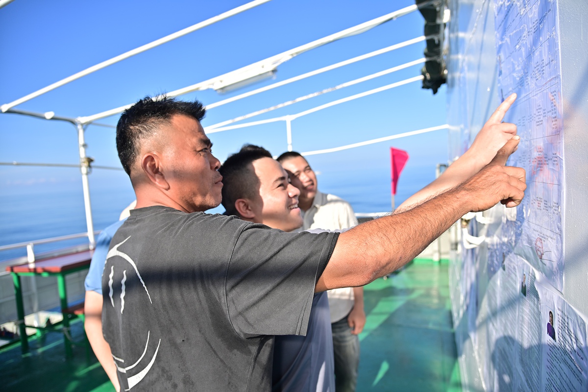 Ngày hội của những lá phiếu sớm ở thềm lục địa phía Nam- Ảnh 3.