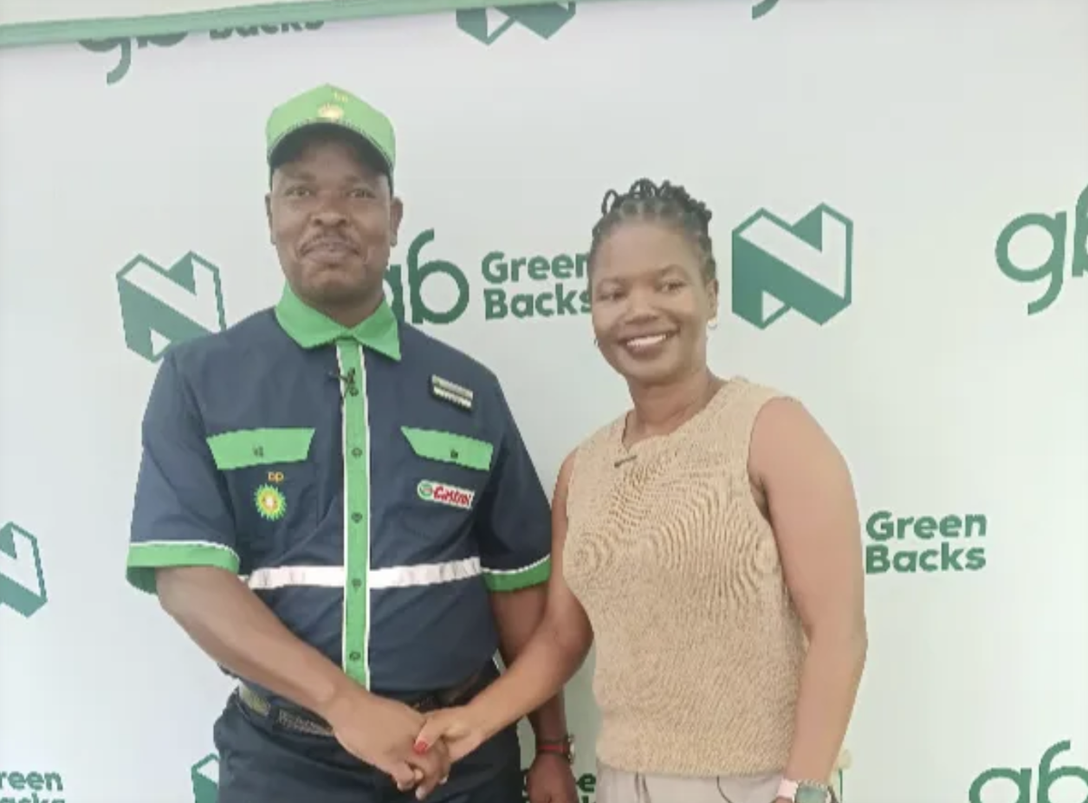 Hành động của nhân viên trạm xăng đã thay đổi cuộc đời một người phụ nữ- Ảnh 1.