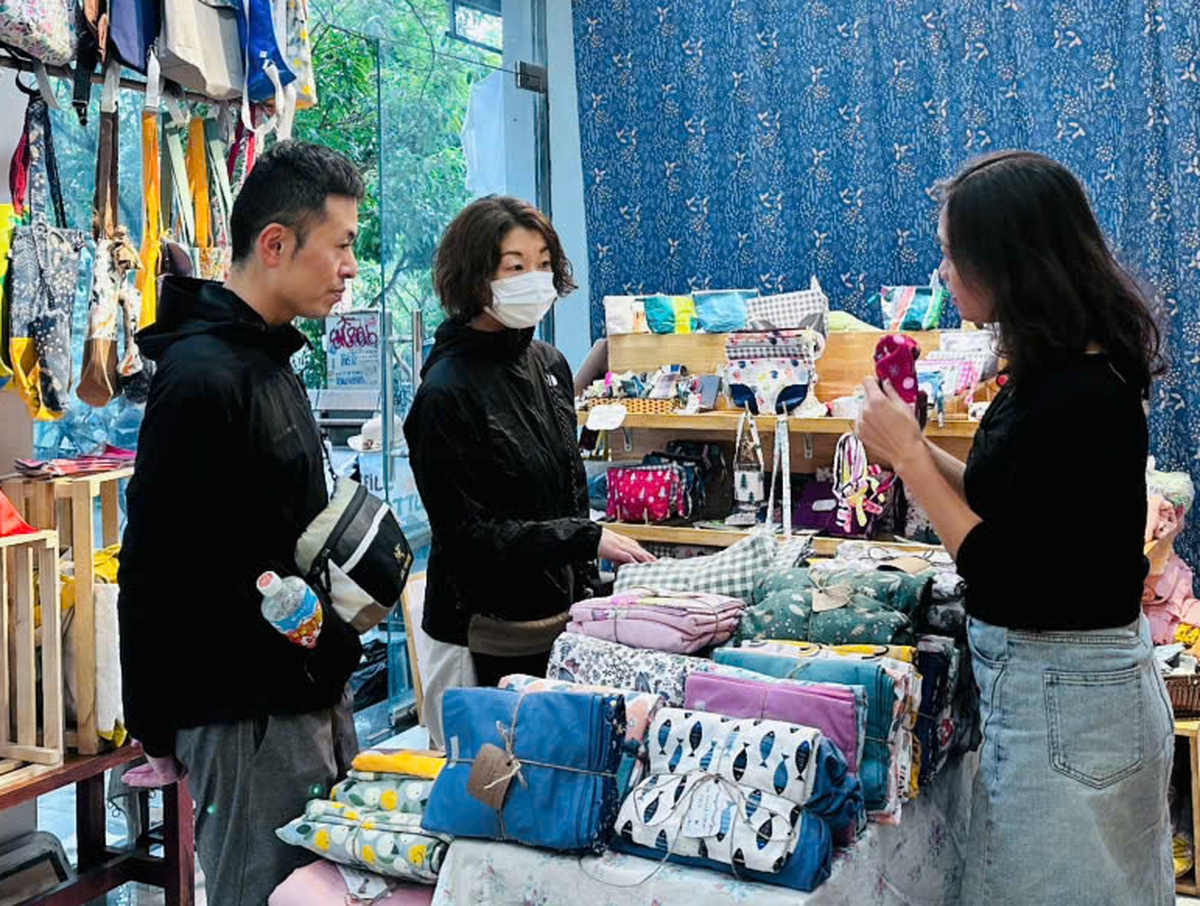 "Linh đồng nát" bền bỉ hành trình 10 năm tái sinh rác- Ảnh 1.