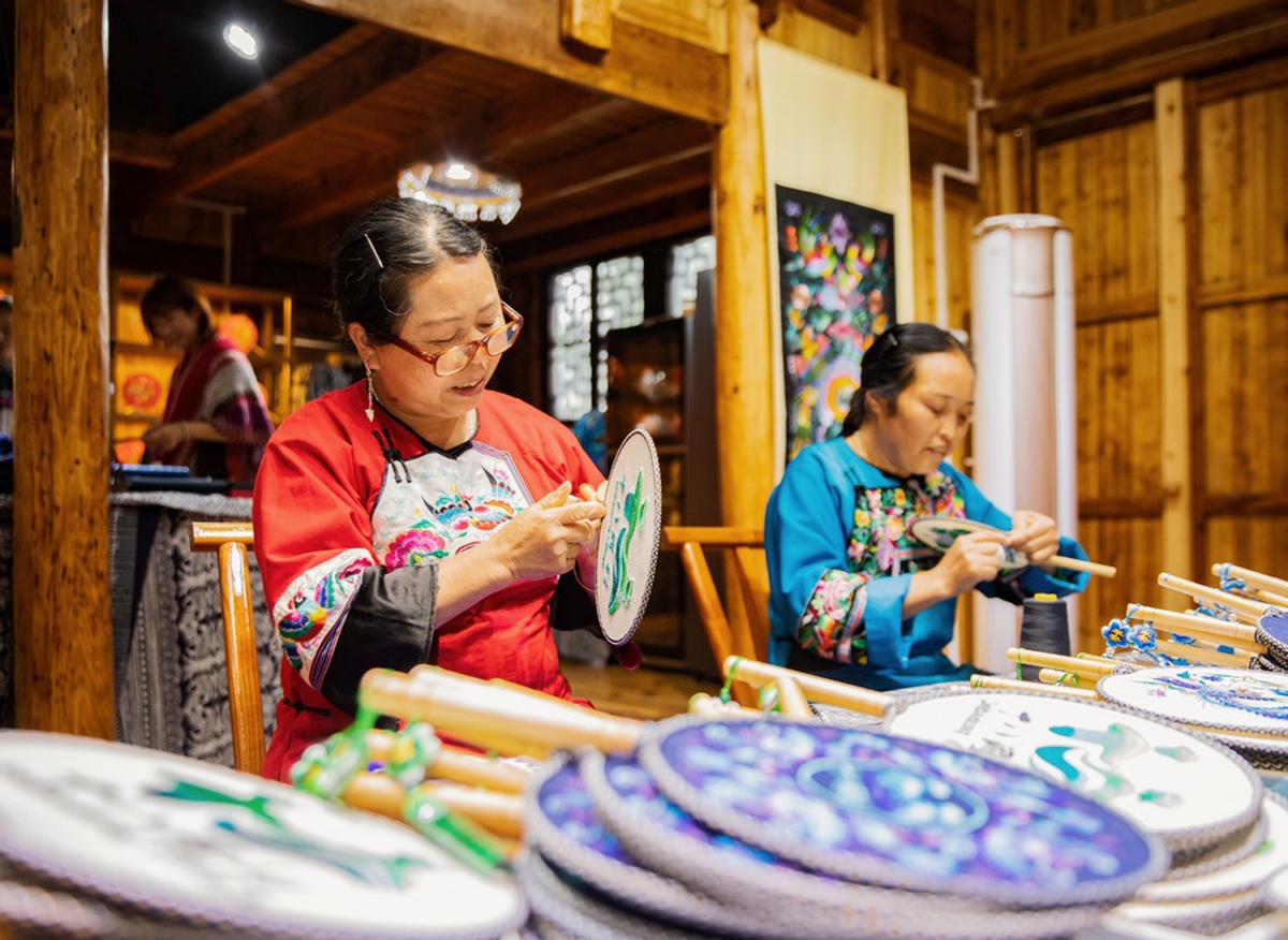 Mô hình 1+1+1: Trung Quốc hướng đến phát triển sinh kế bền vững cho phụ nữ- Ảnh 1.