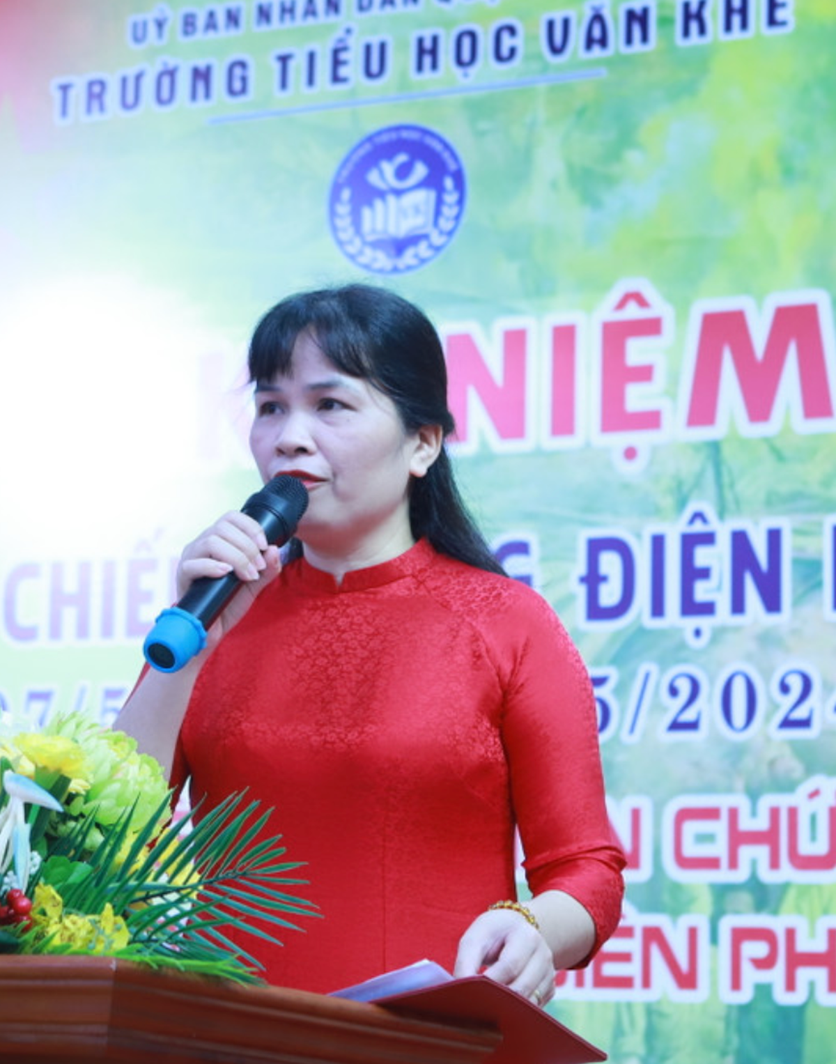 Trường Tiểu học Văn Khê thay giáo viên chủ nhiệm 2 lần trong 1 tháng khiến học sinh "thi nhau khóc" ngay tại lớp- Ảnh 4.