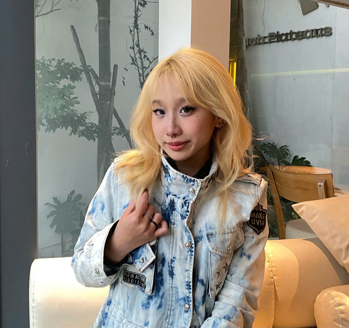 Niềm tin và kỳ vọng của những nữ cử tri lần đầu đi bầu cử- Ảnh 4.