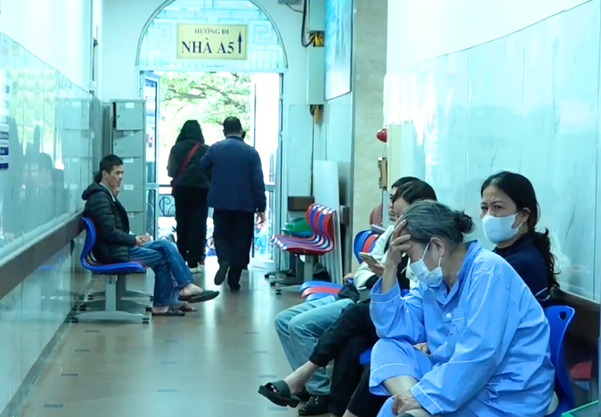 "2 tầng" dịch vụ trong 1 bệnh viện- Ảnh 1.