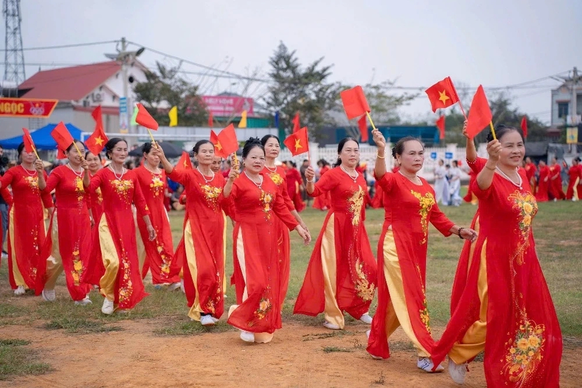 Phụ nữ Thanh Hóa phấn khởi hướng tới ngày hội non sông- Ảnh 2.