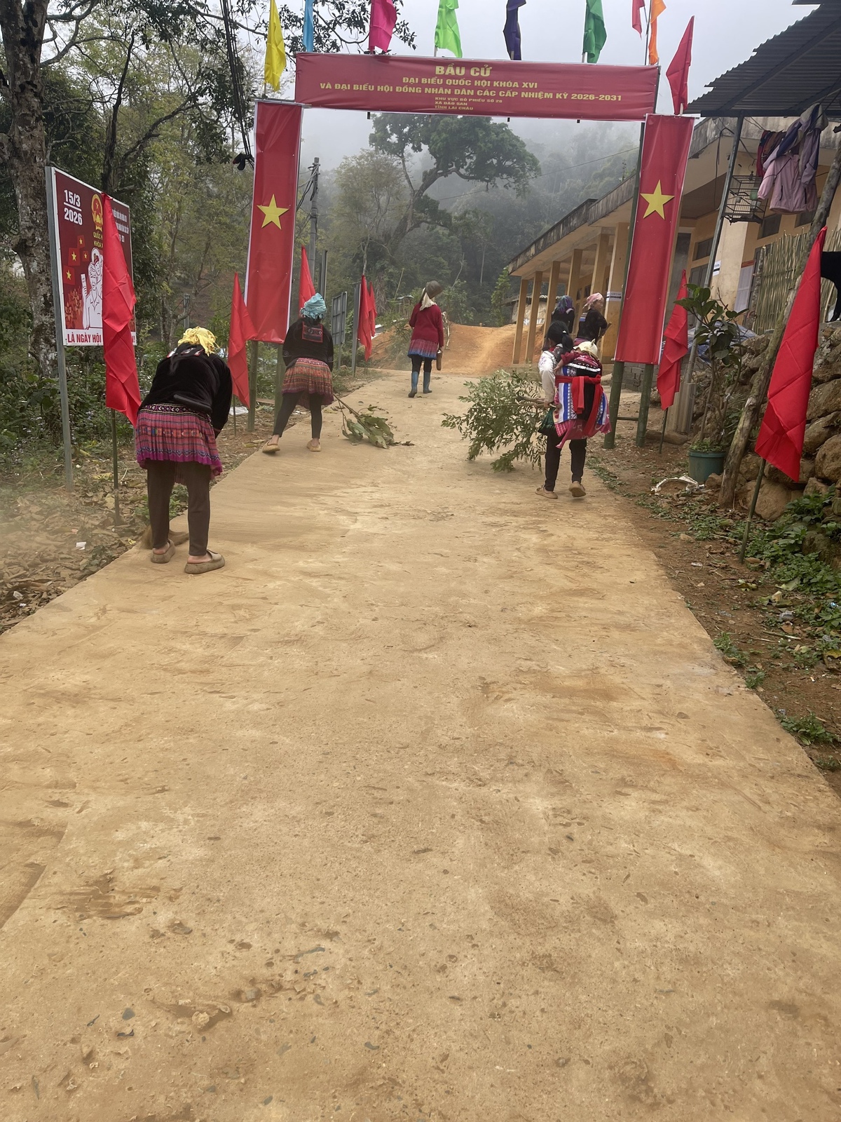 Phụ nữ Lai Châu tích cực tuyên truyền, lan tỏa tinh thần trách nhiệm hướng tới ngày bầu cử- Ảnh 3.