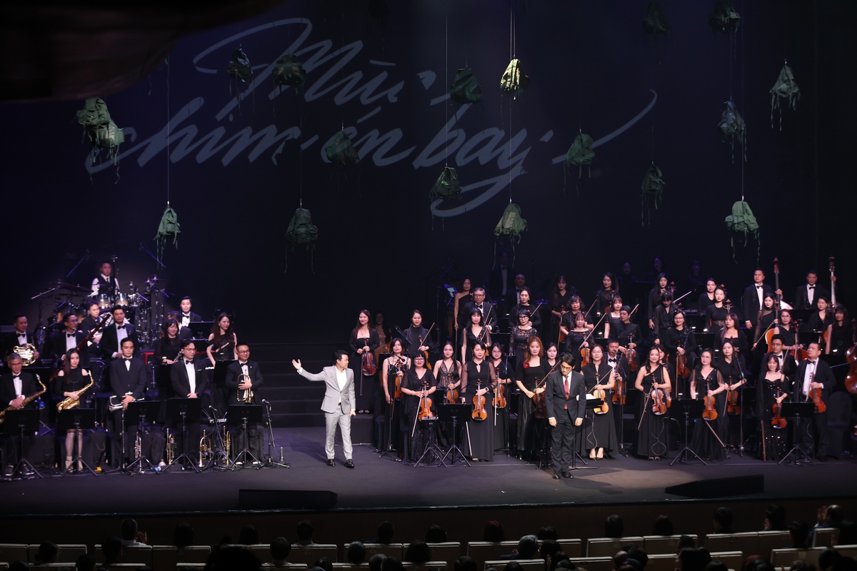 Vũ Thắng Lợi hát cùng dàn nhạc giao hưởng gần 100 người